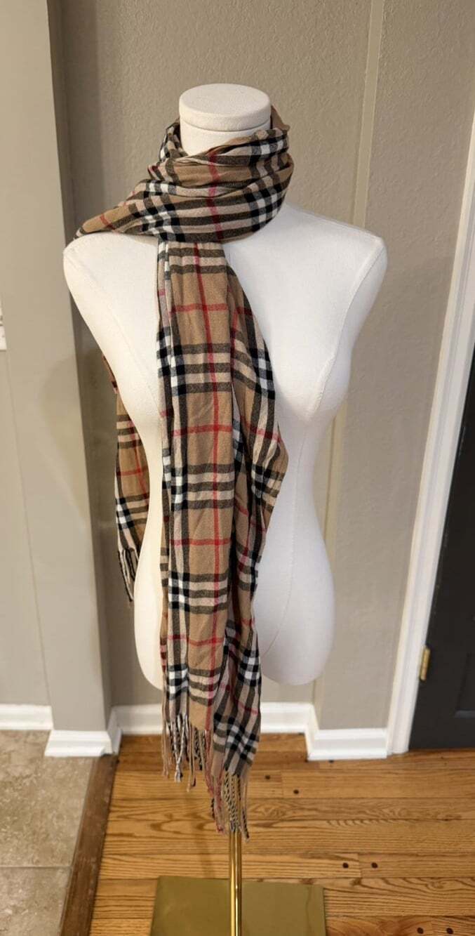 Burberry London Nova Check Plaid Lightweight Oversized Scarf Wrap 23x66 Fringe - Picture 10 of 12